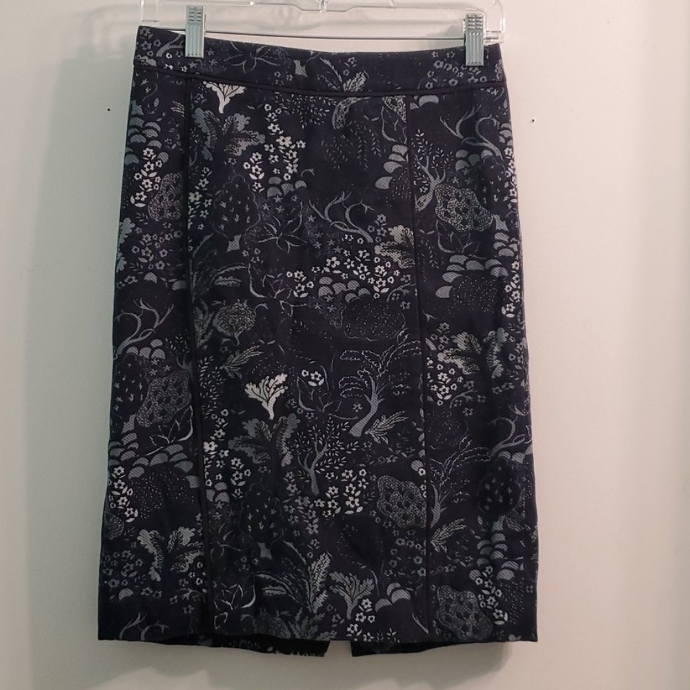 Ann Taylor Pencil skirt